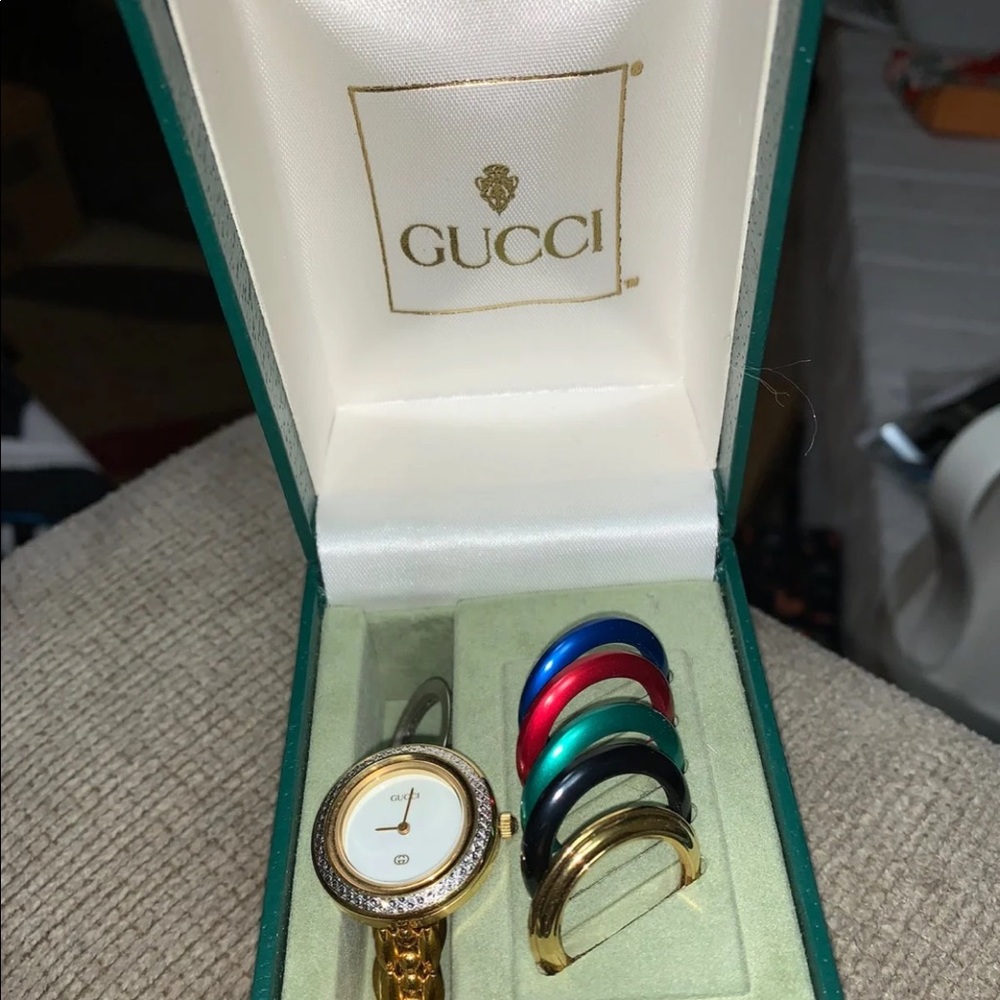 AUTHENTIC VINTAGE GUCCI GOLD TONE WATCH BEZEL